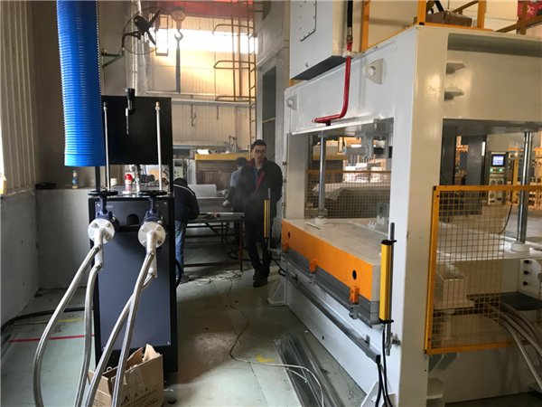 電加熱導熱油爐