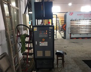 混合干燥機(jī)配導(dǎo)熱油爐加熱耗電嘛？