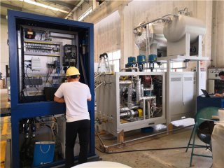 為什么電加熱導(dǎo)熱油爐首先運(yùn)行泵浦？